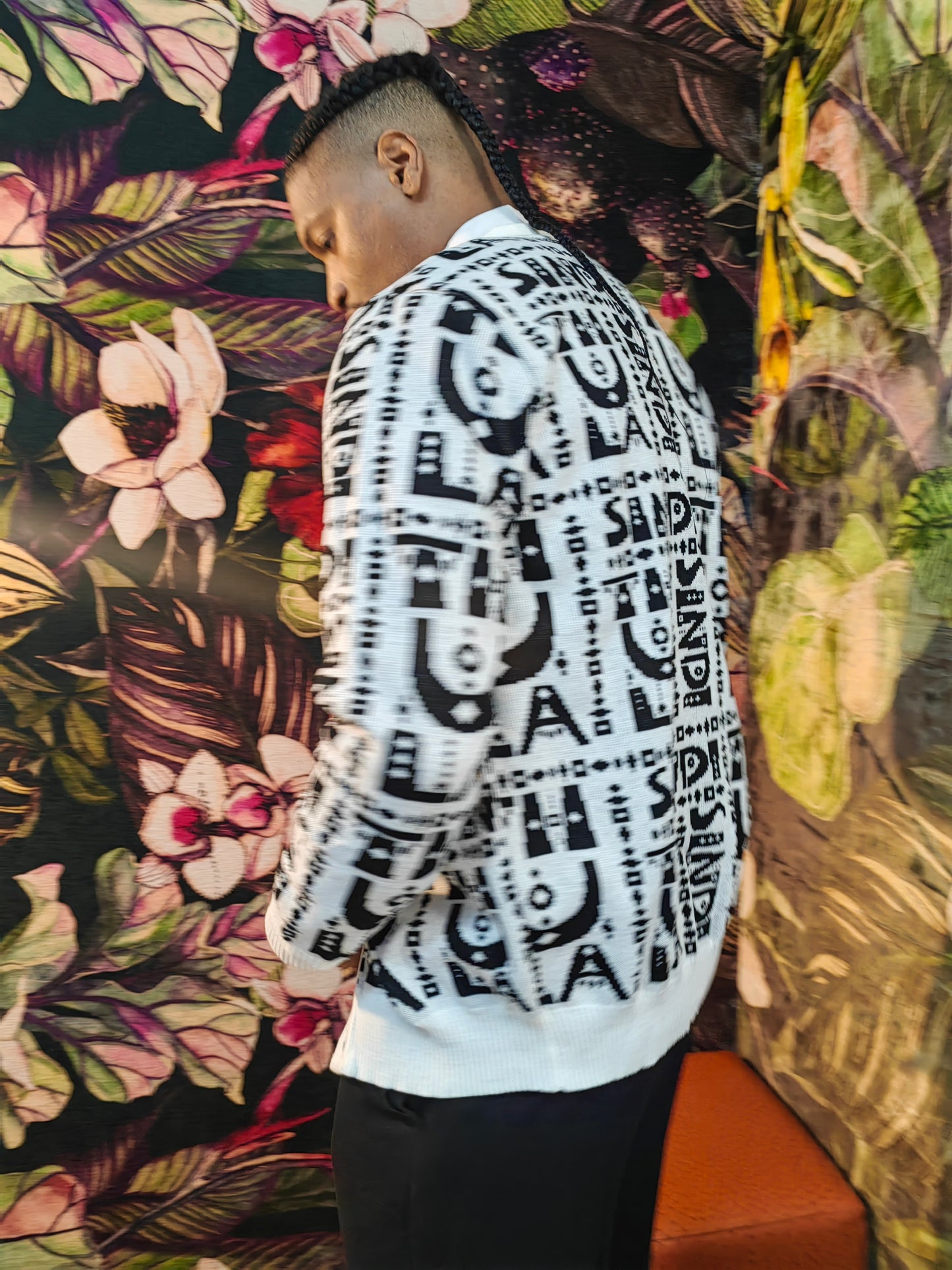 Logo Afrique Knit Cardigan (White)