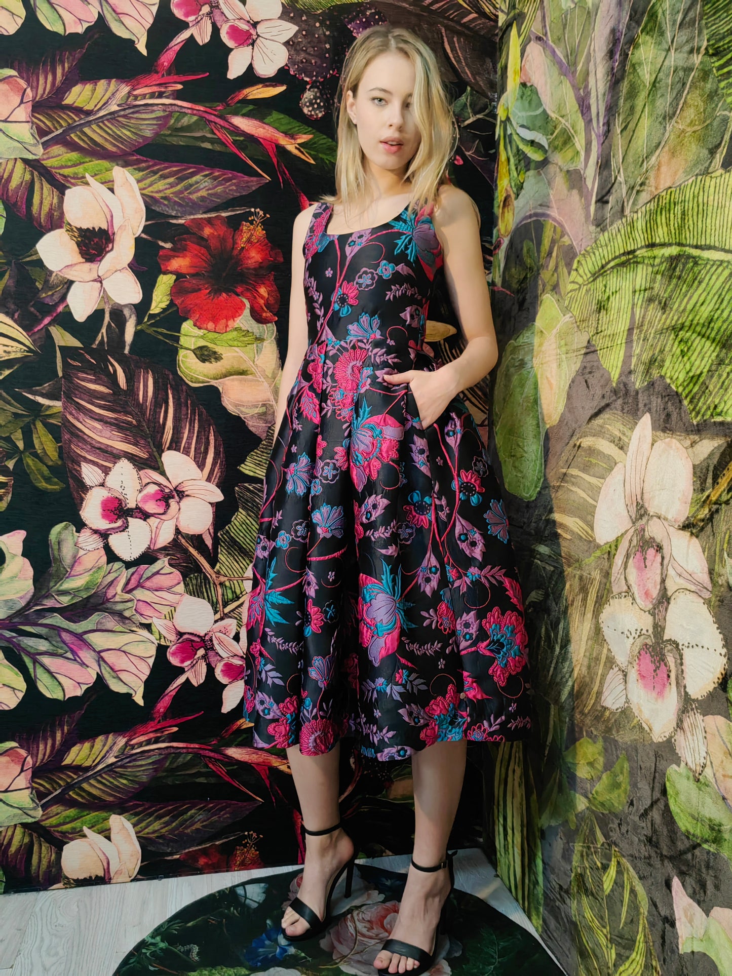 Riba Dress