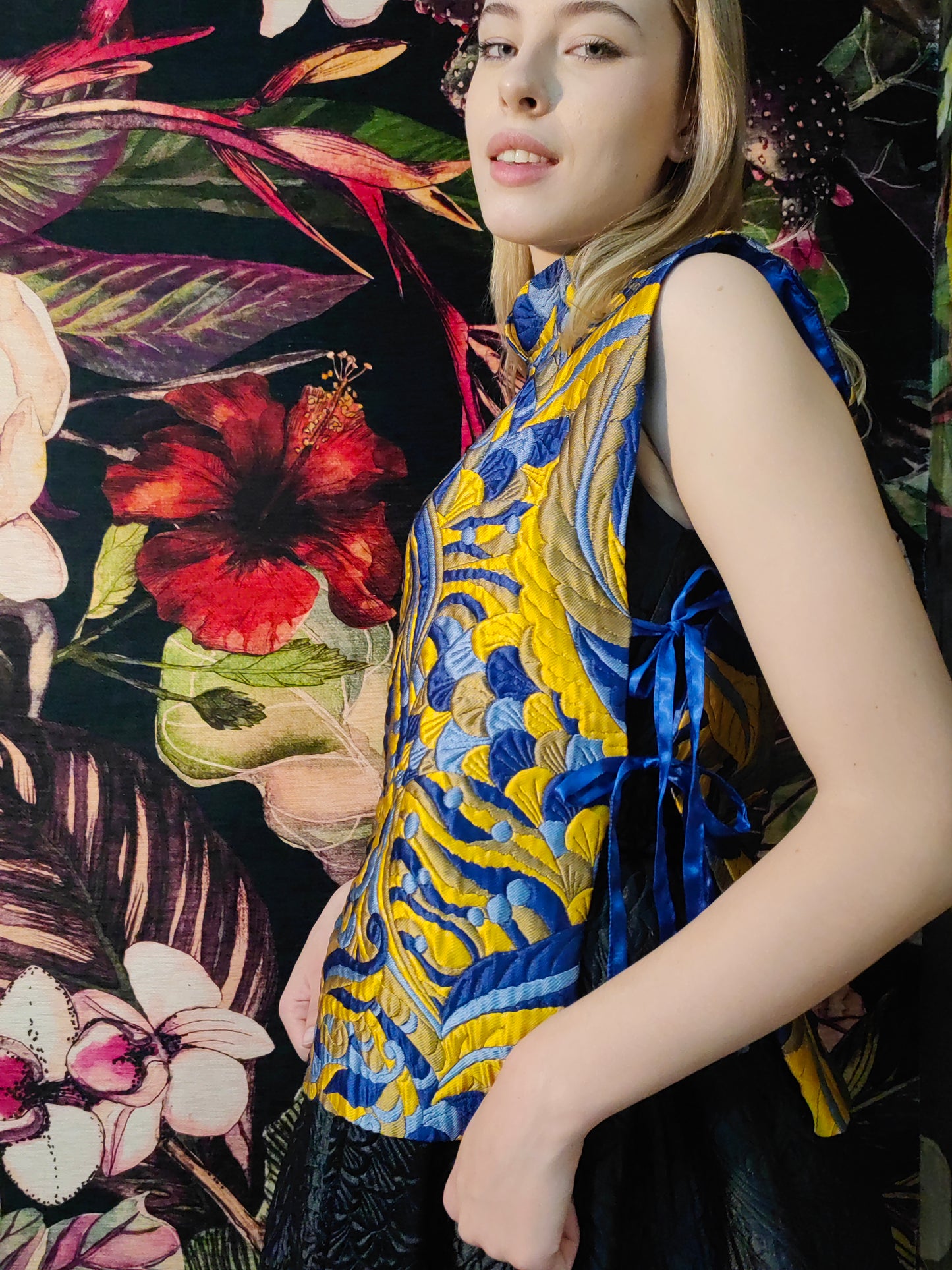 Jora bib top