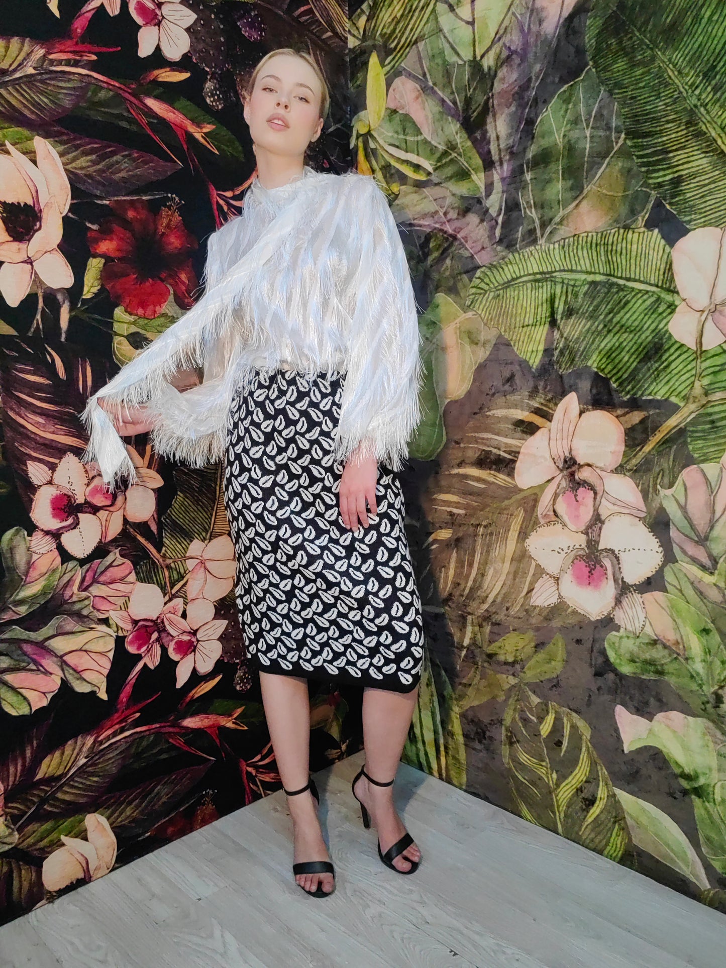 Cedi Knit Skirt (B&W)