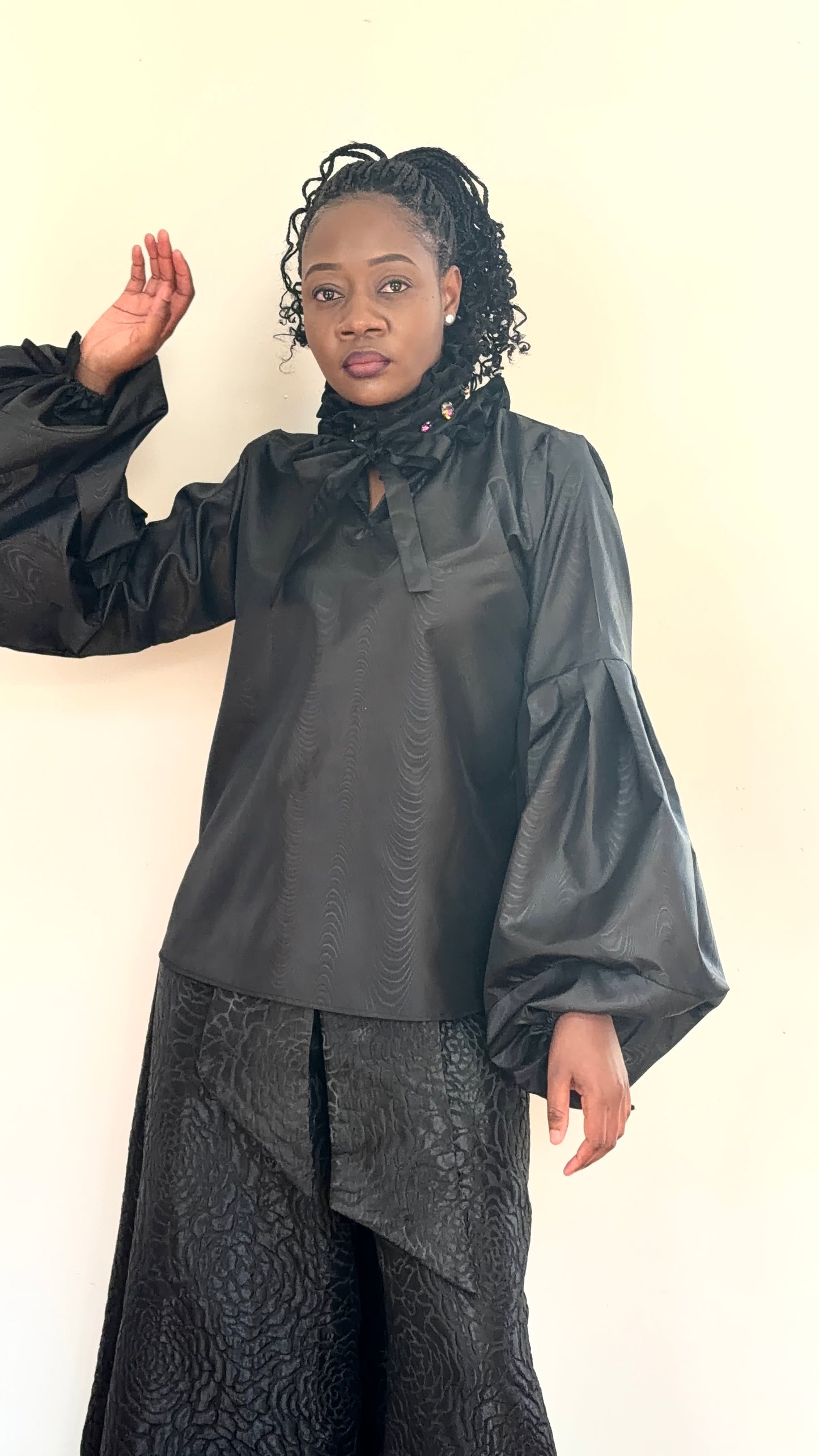 Dramaro Blouse